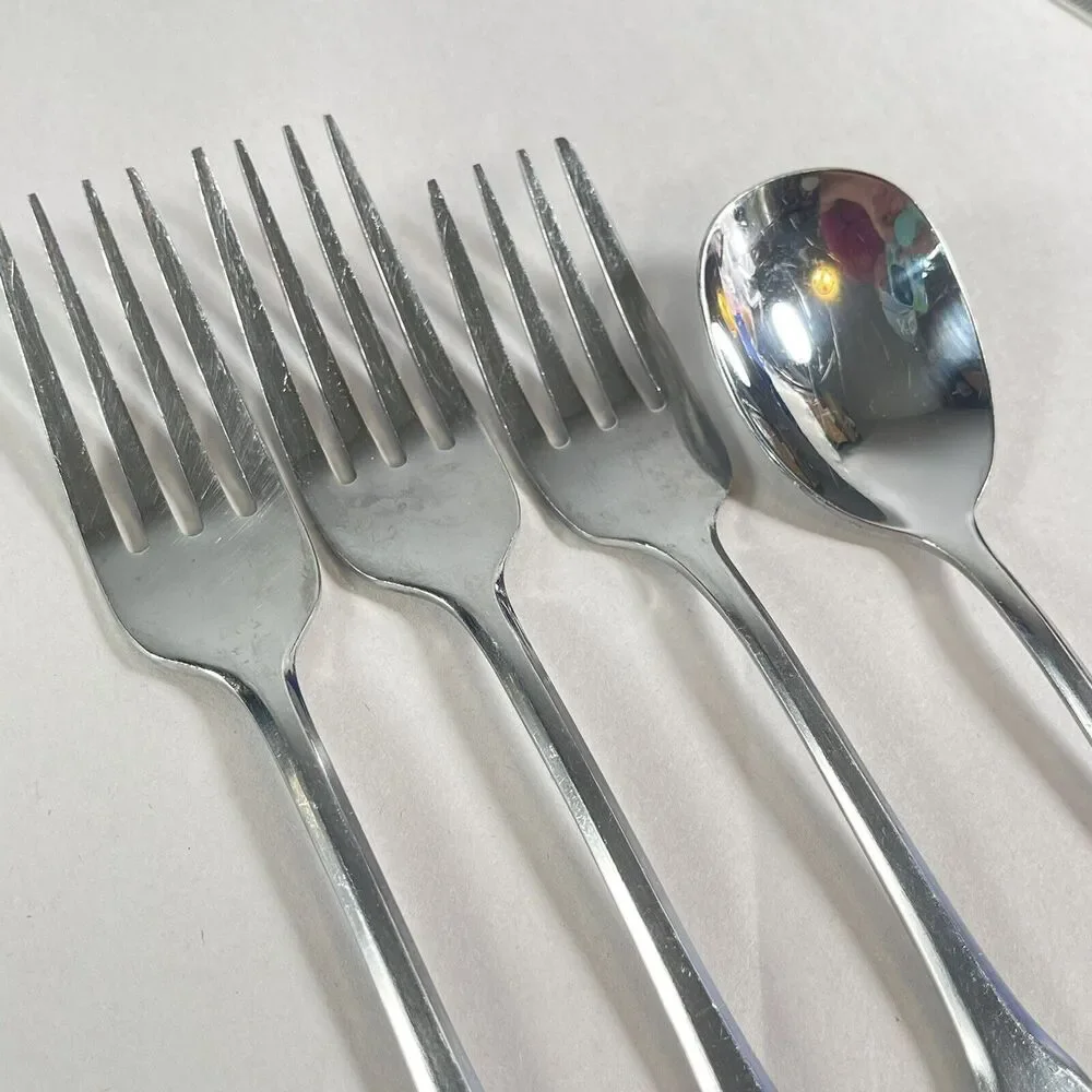 Set of 4 Oneida USA Yankee Clipper Dinner Forks Salad Fork Sugar Spoon Stainless